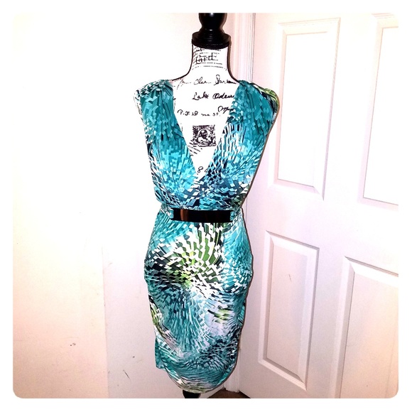 Dresses & Skirts - Sunburst Printed Dress